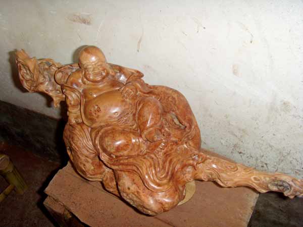 檀香瘤木雕佛像