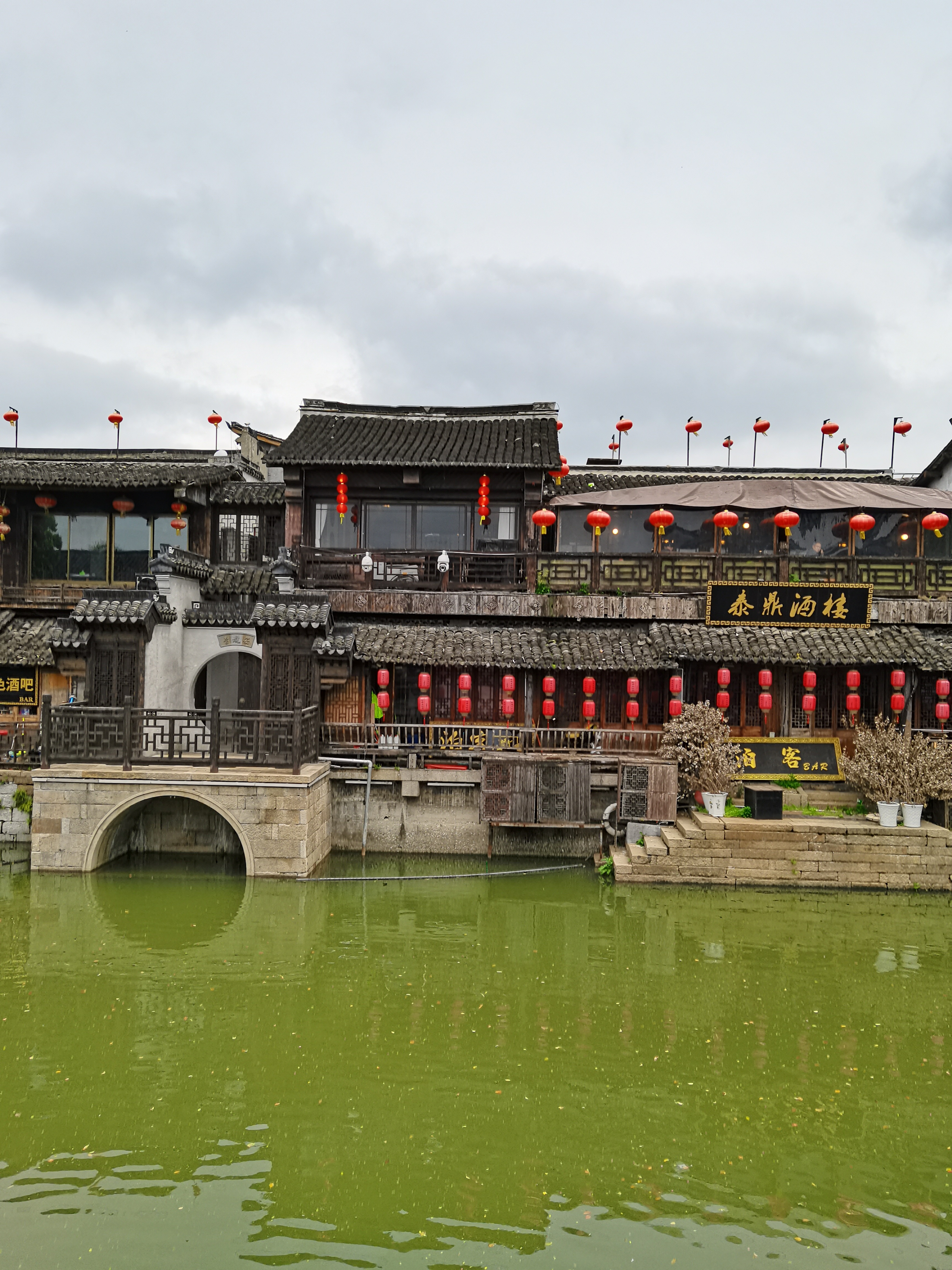 一江春水向东流